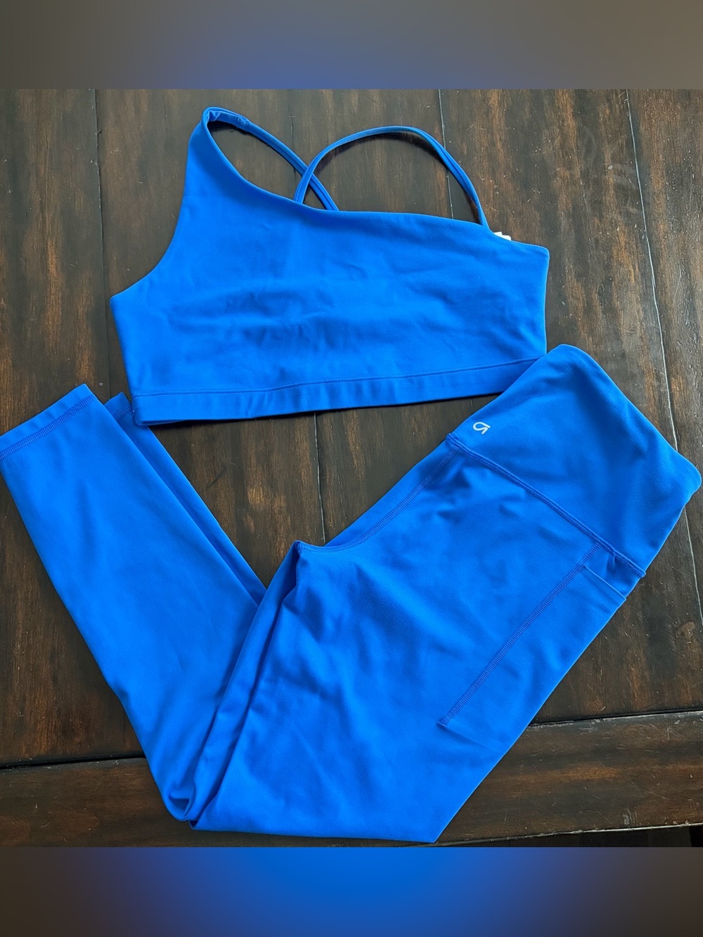 GapFit Athletic Set Asymmetrical Sports Bra & High Waist Leggings Yoga Pilates